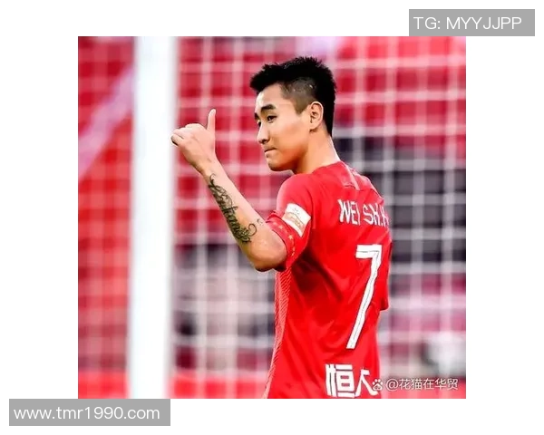 中国足球一流球星盘点与现役顶尖球员表现分析