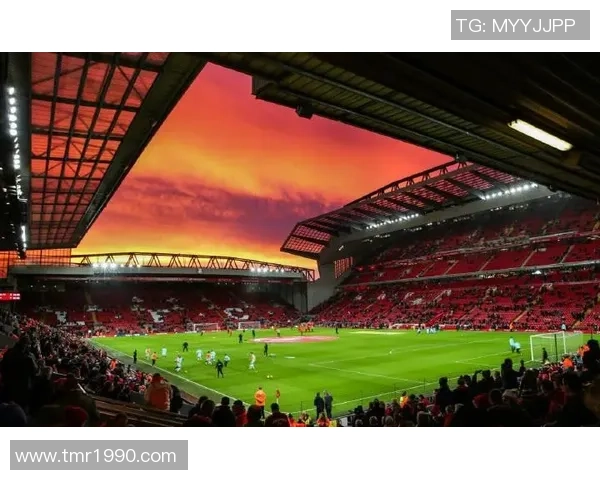 足球传奇跨世代对决混剪：回顾过往巨星辉煌时刻与青春风采